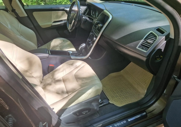 Volvo XC 60 cena 88800 przebieg: 124000, rok produkcji 2014 z Warszawa małe 379